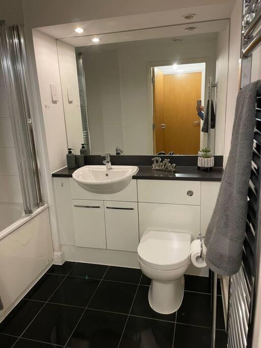 1 Bedroom Apartment Royal Docks London Luaran gambar