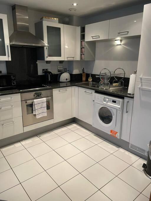 1 Bedroom Apartment Royal Docks London Luaran gambar